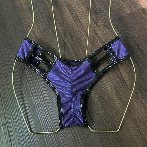 🔥 HUGE LOT - 6 Pairs Cleo the Hurricane Scrunch-Bum Dance Shorts | M/L - Picture 5 of 12